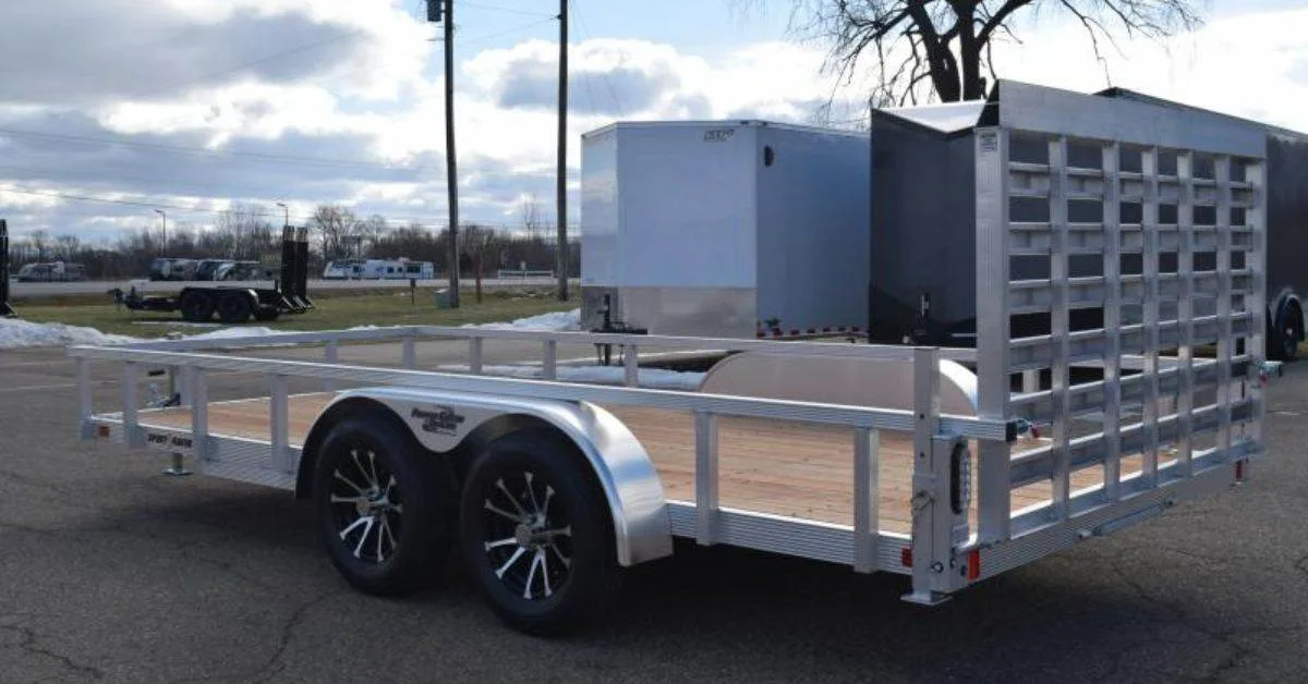 How To Clean and Maintain Your Aluminum Trailer