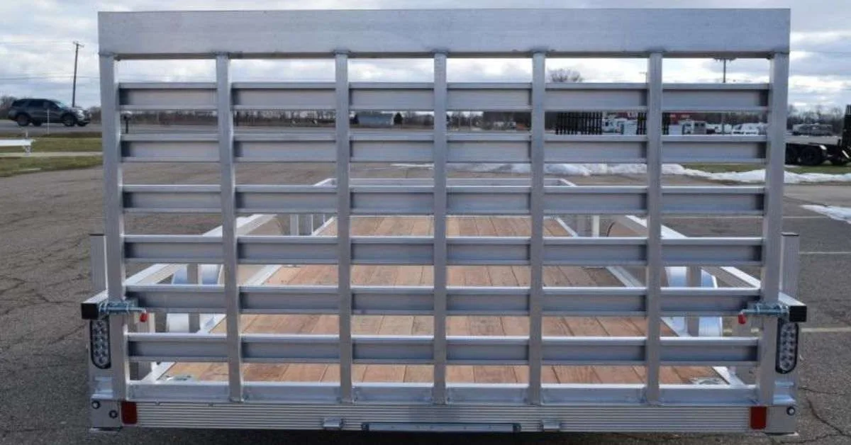 How To Clean and Maintain Your Aluminum Trailer