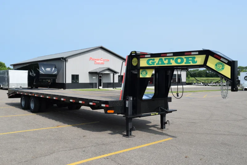 Gatormade Heavy Duty Gooseneck Trailer in action
